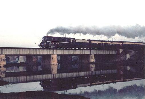 The allure of steam engine - Taj Express