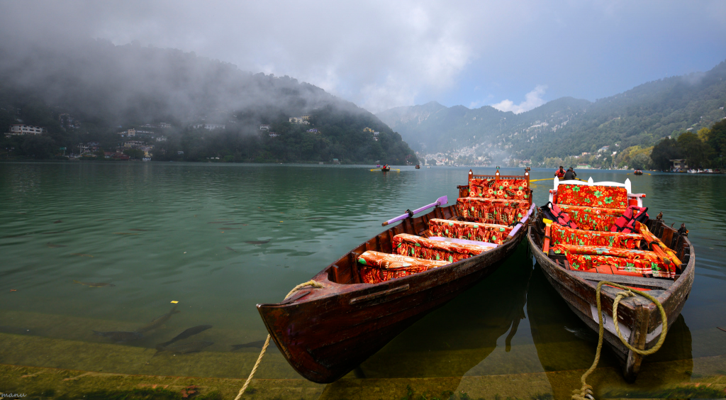 Dal-lake,-Srinagar,-Kashmir-06