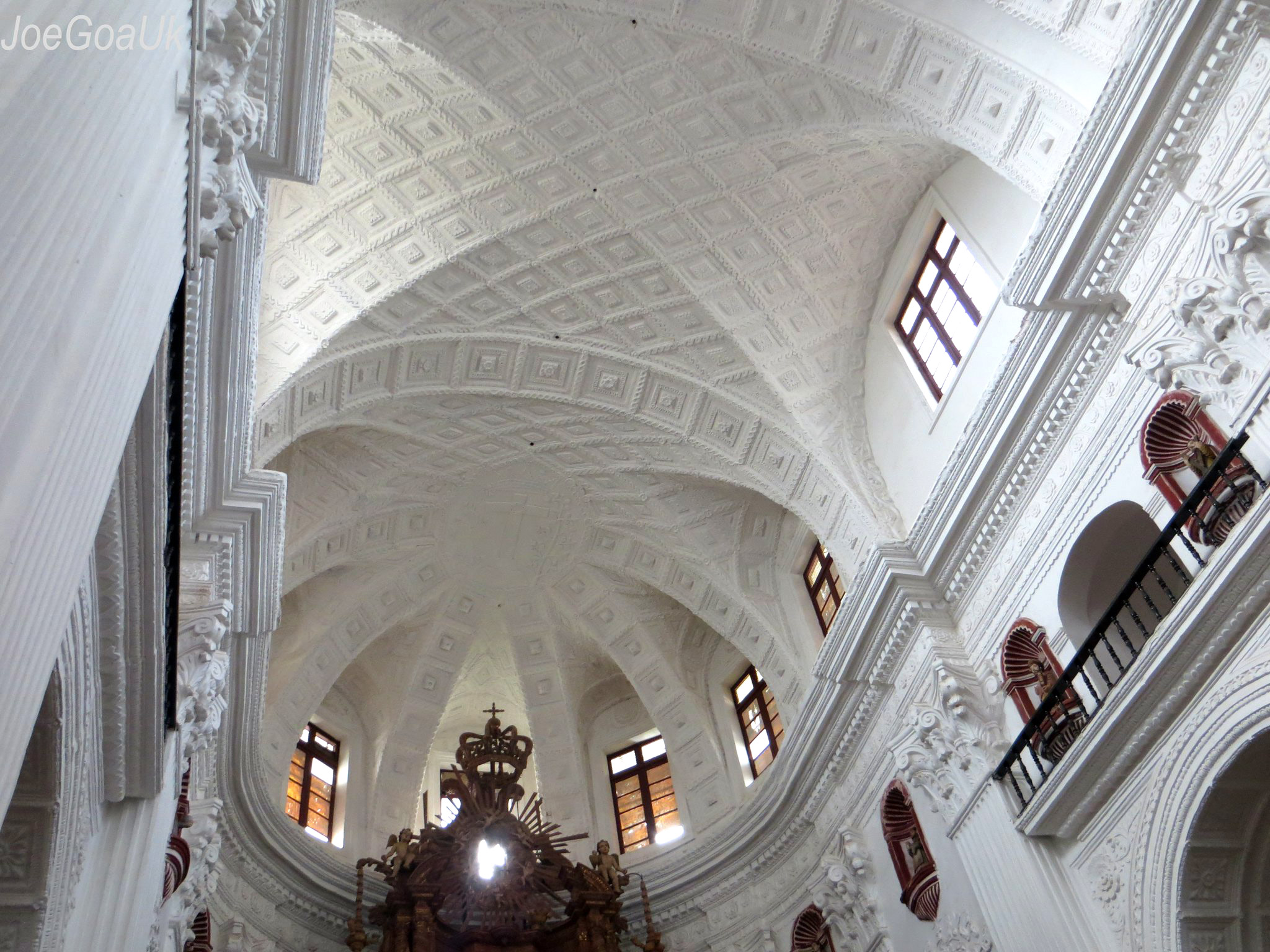 Portuguese-Architecture-in-India-01