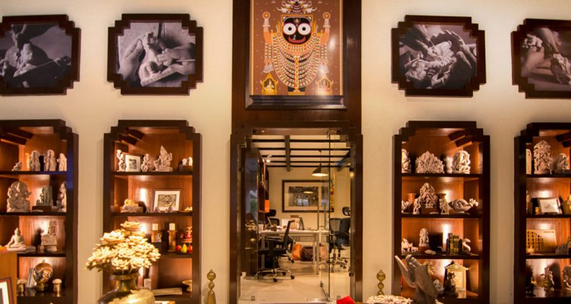 Karu Handcrafted Luxury Gifts