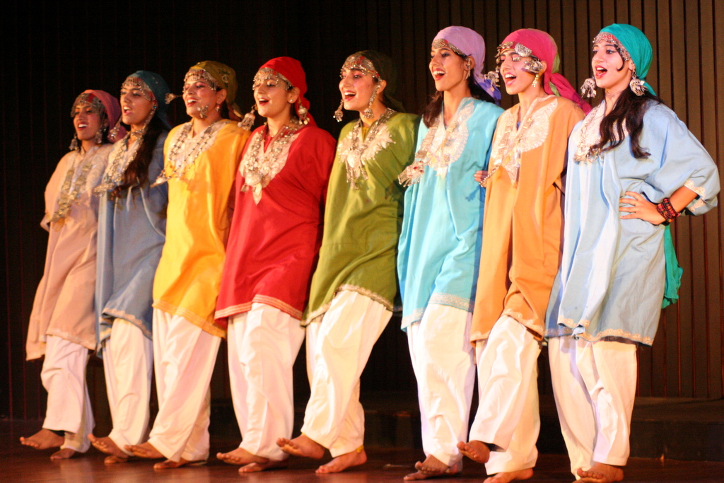 Folk Dances of Jammu & Kashmir-Rouf
