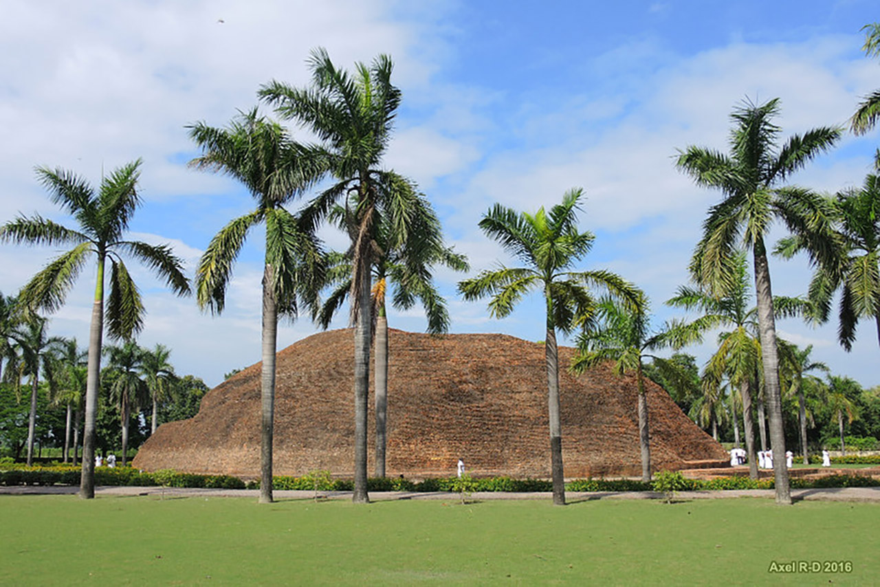 Great Stupas in India - Ramabhar-Stupa