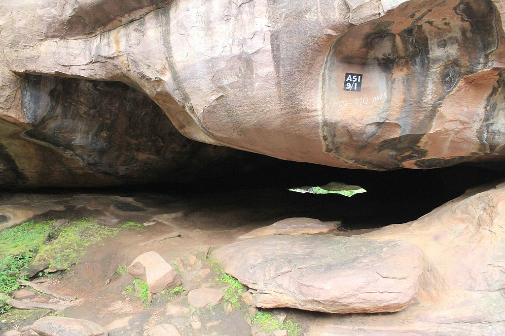 Architecture of MP - Bhimbetka Rock shelter