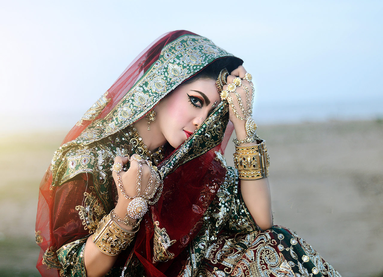 Solah-Shringar-Hathphool