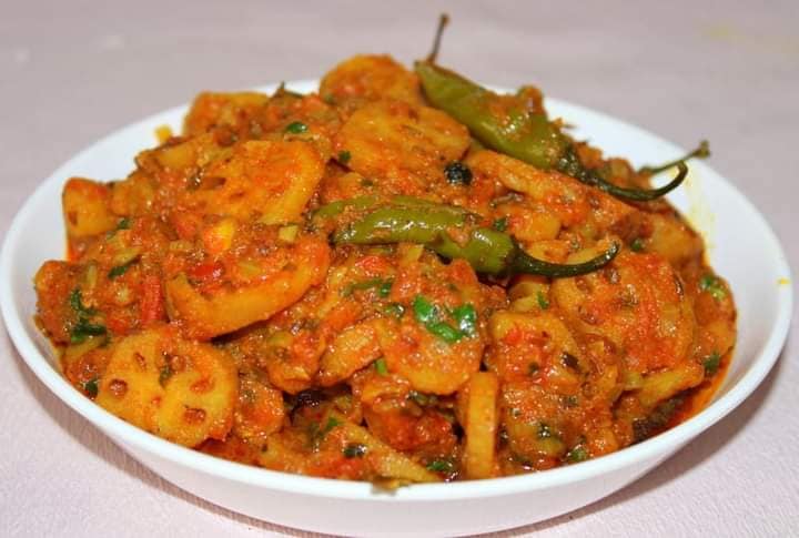 Traditional Kashmiri Food, Nadru Yakhni  