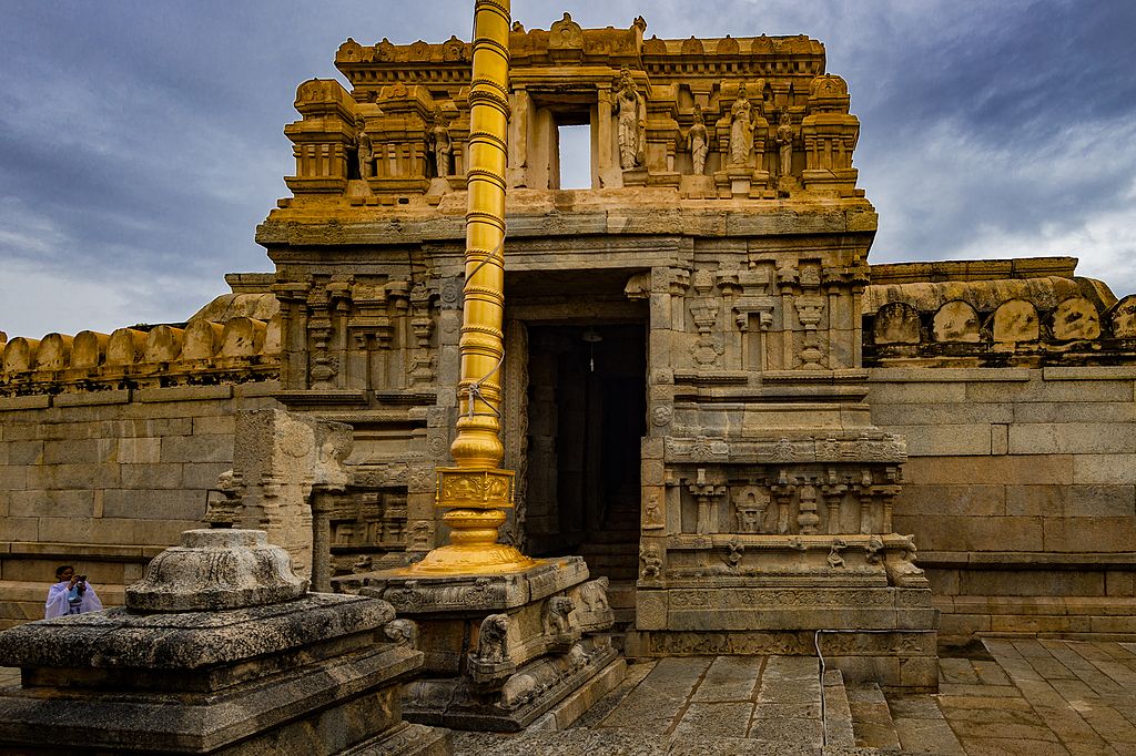 Temples in Andhra Pradesh - Veerbhadra Temple, Lepakshi 