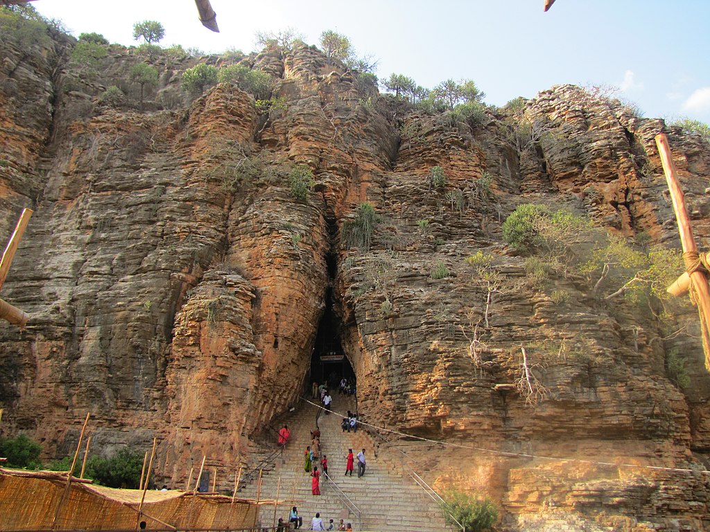 Temples in Andhra Pradesh - Yaganti Temple, Kurnool 