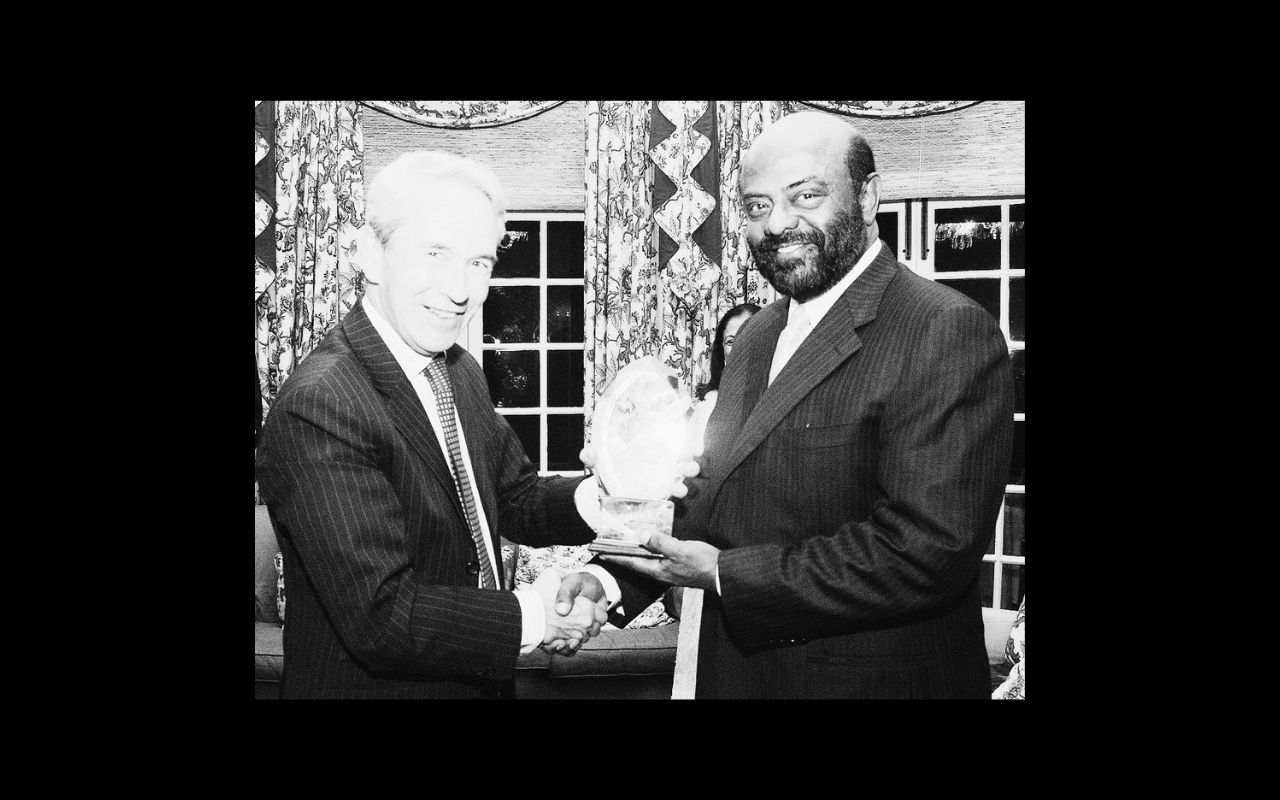 Inspiring Indian Entrepreneurs - Shiv Nadar 