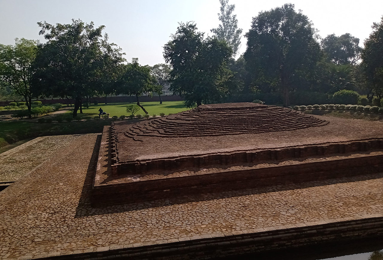 Kushinagar-Stupa
