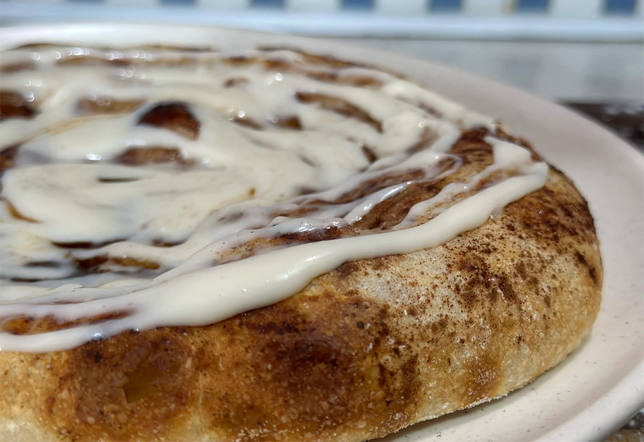 Dessert-Pizza-Ideas-Cinnamon-Sugar-Pizza