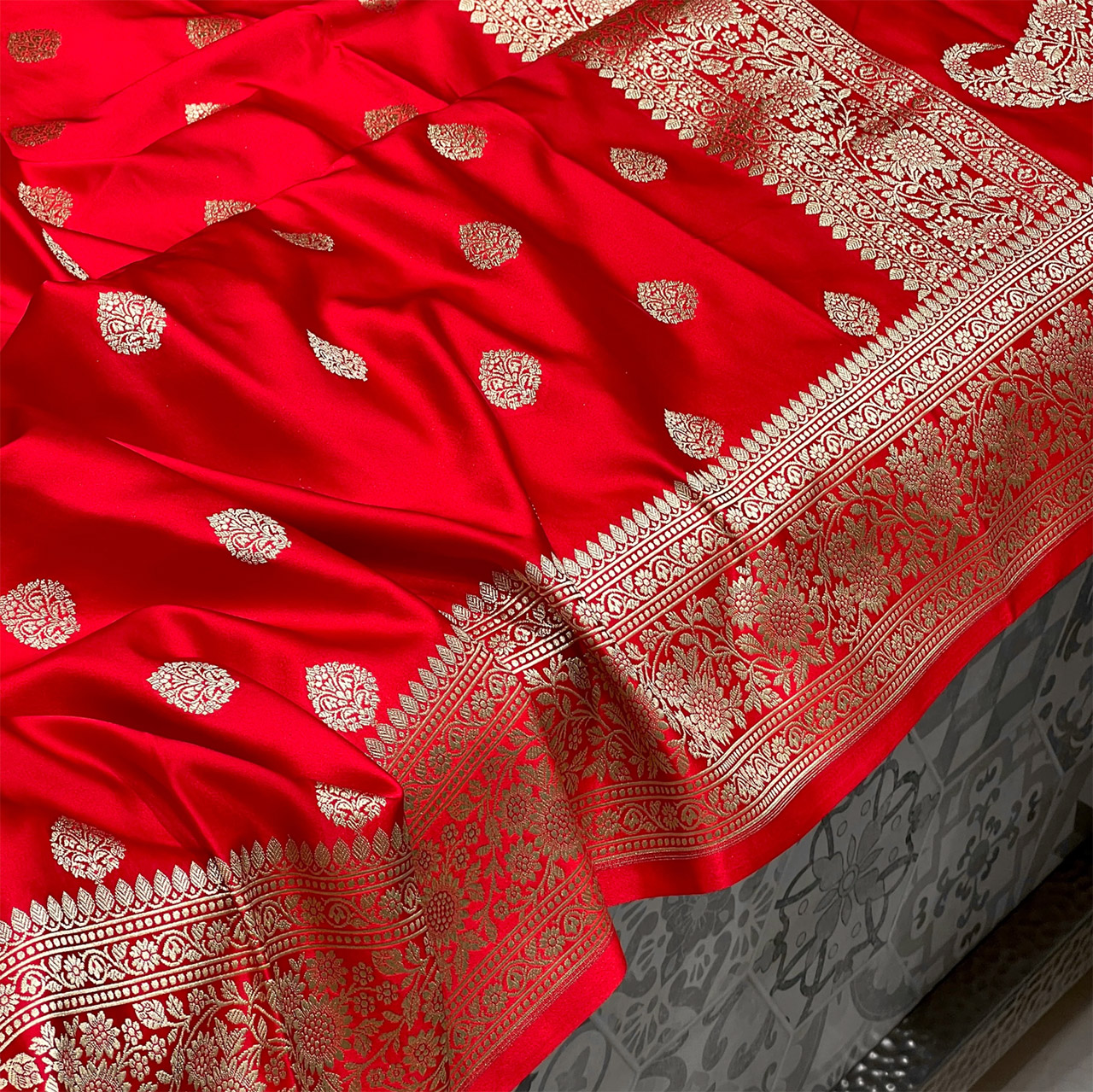 Handlooms-of-India-Banarasi-Silk