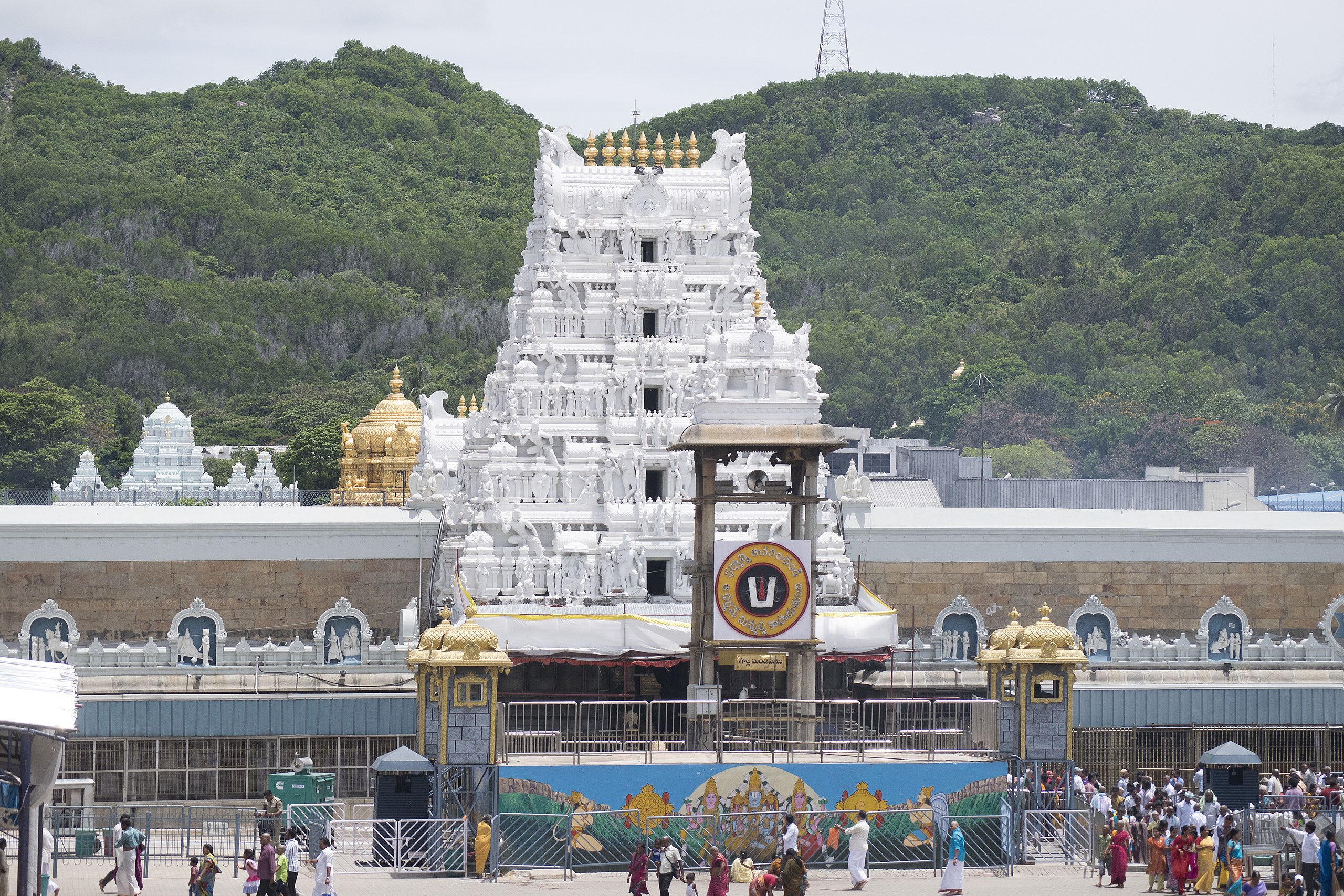 Facts-About-the-Diverse-Land-of-South-India Sri Venkateswara Swamy temple