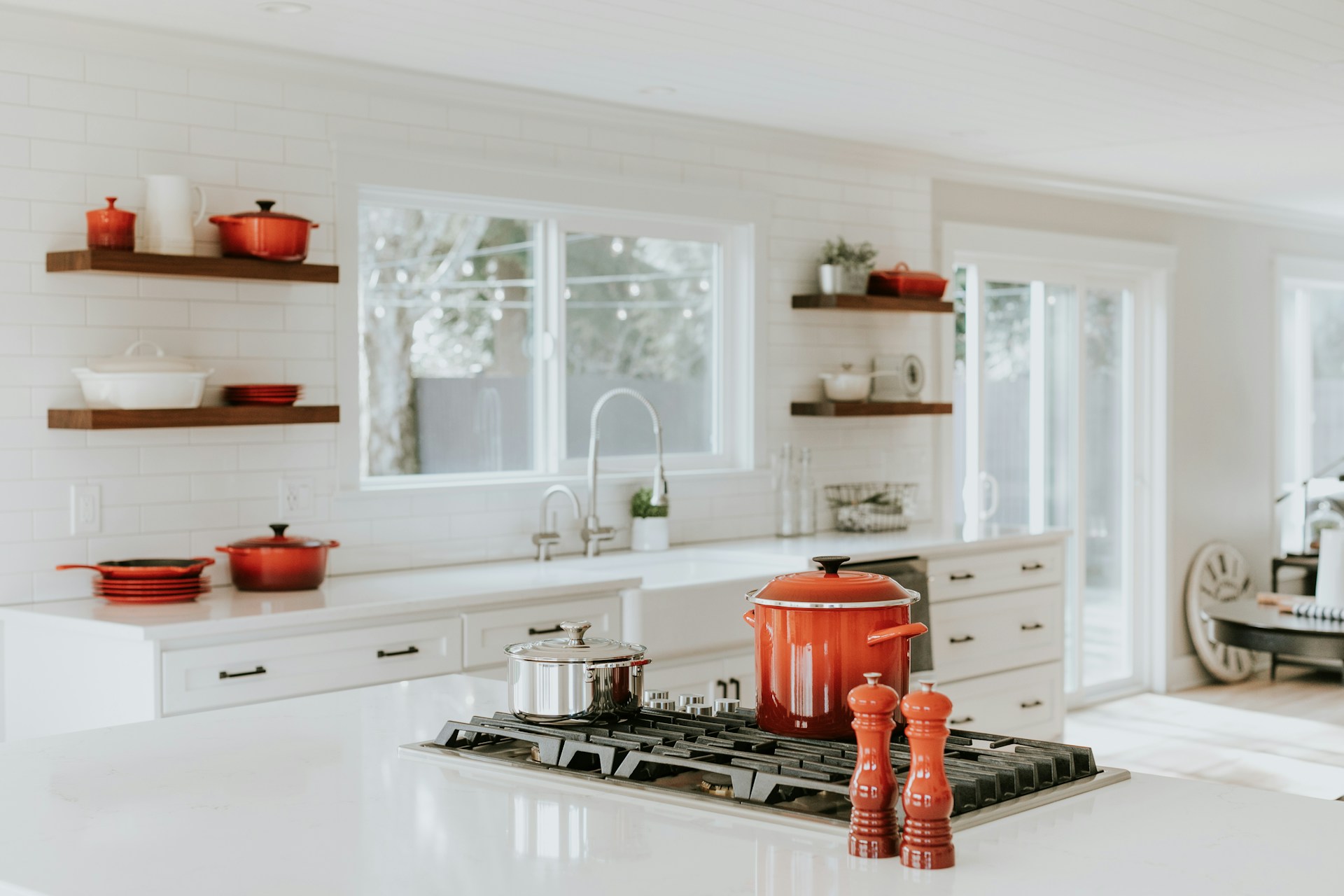 Build-Your-Own-Best-Modular-Kitchen-Step-6-Final Touches
