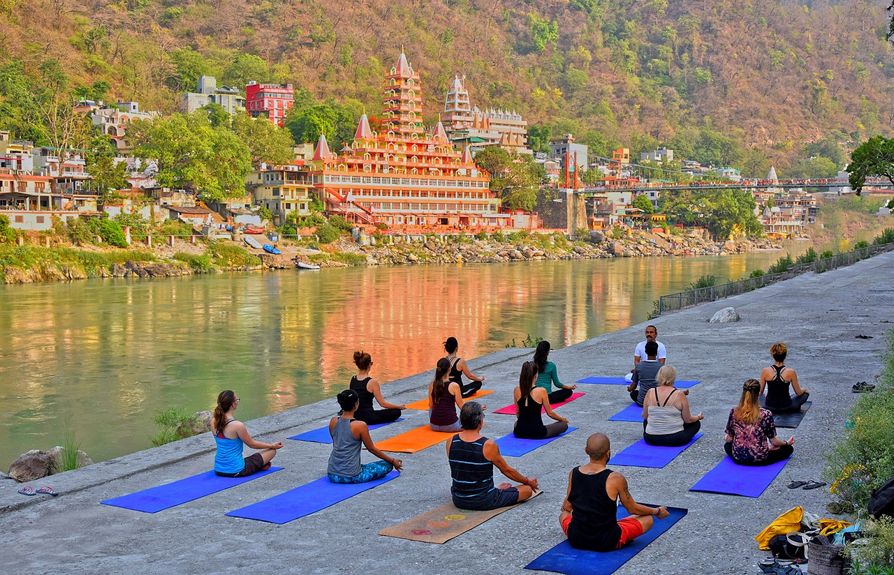 Rishikesh-The-World-Capital-of-Yoga-00