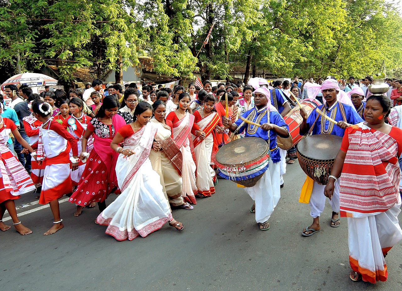 Festivals-of-Jharkhand-Sarhul