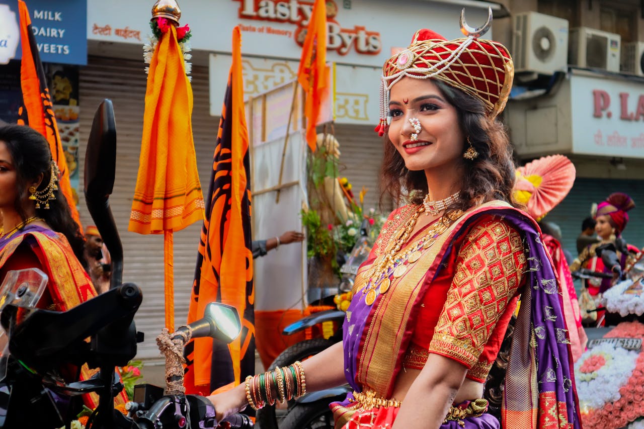 Traditional Dresses of Maharashtra in Modern Fashion