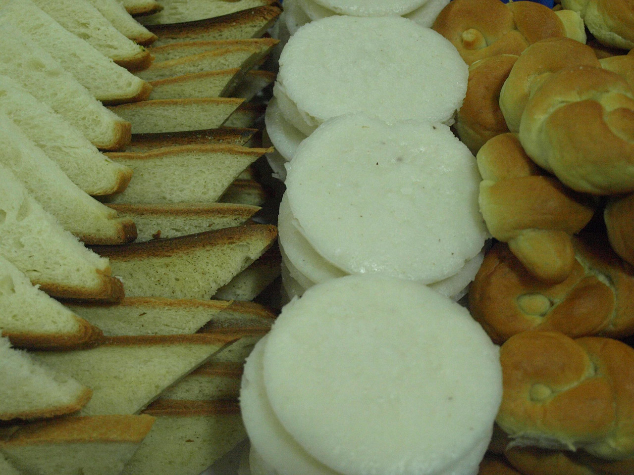 Traditional-Food-of-Goa-Sannas
