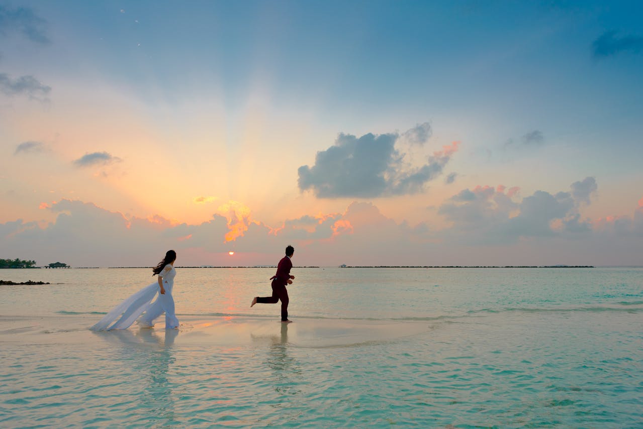 Best Time to Visit Honeymoon Destinations