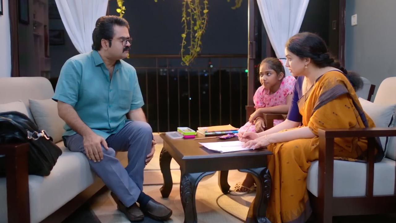 Malayalam-OTT-Releases-This-Week-September-1-To-7-2025-Raveendra-Nee-Evide