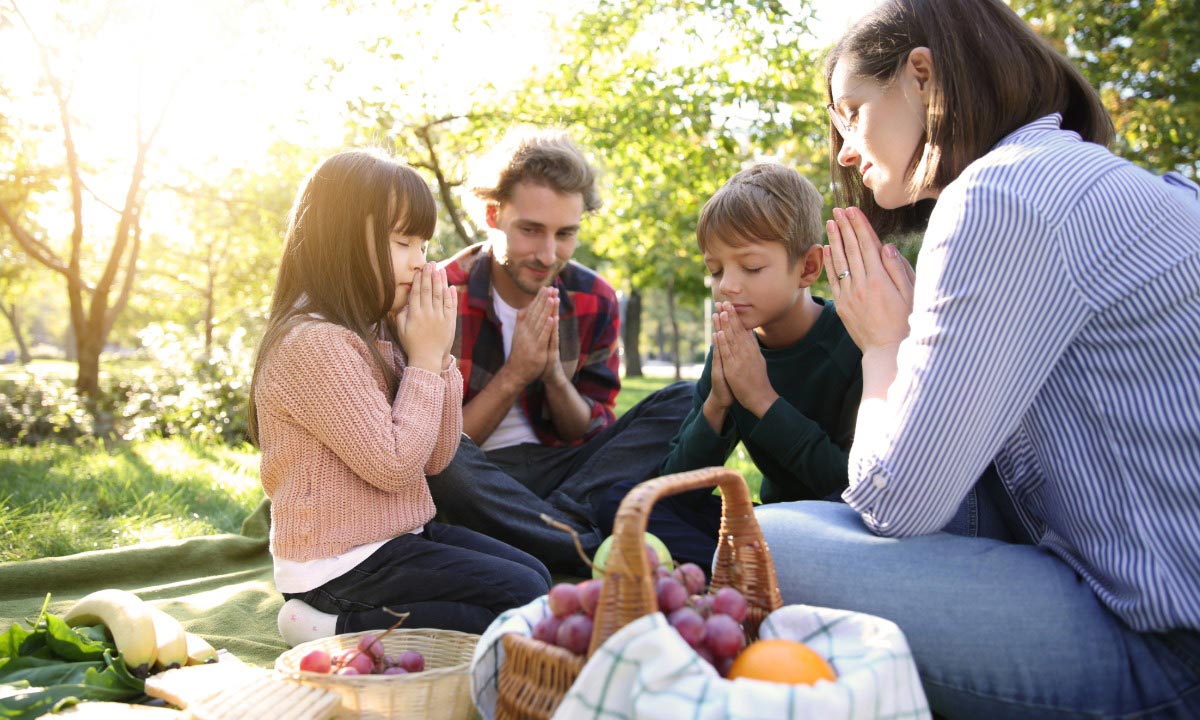 Why-Faith-Family-and-Friends-Are-Stronger-When-Rooted-in-God’s-Word-01