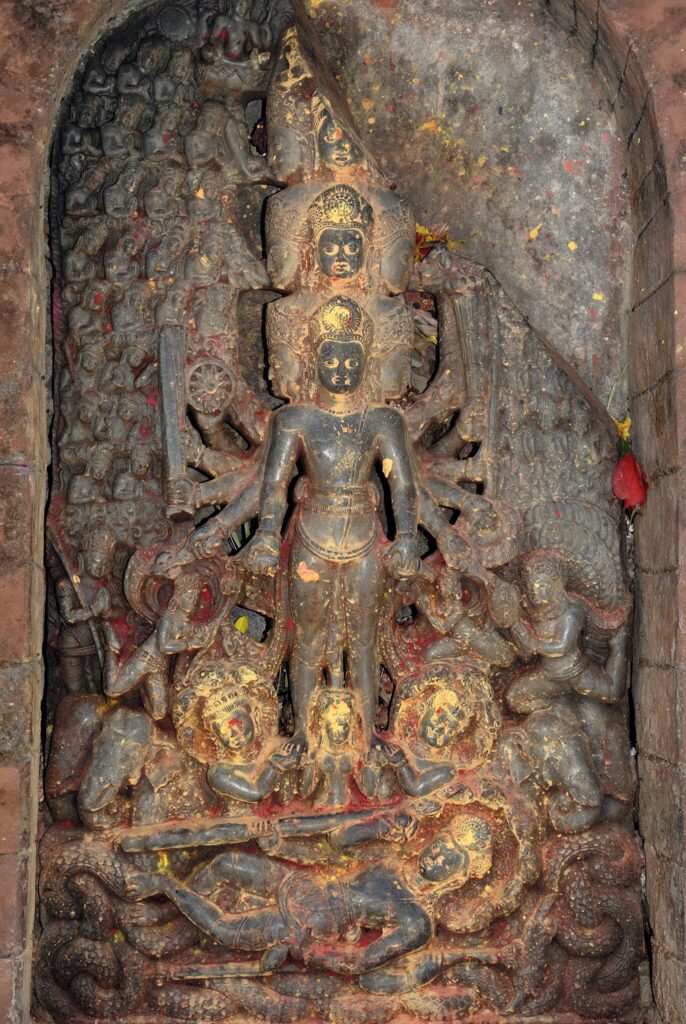Vishva Rupa ‘Vishvarupa’ in Asian Art - Splendourous Images of Lord Vishnu's Cosmic ...