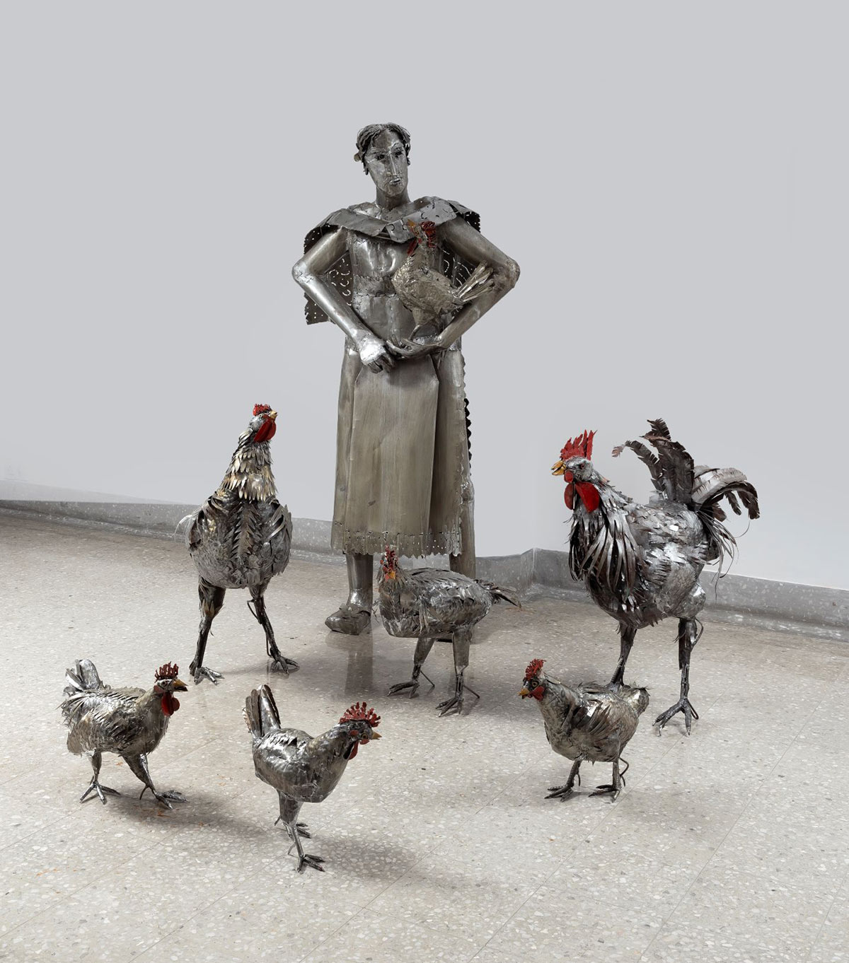 Kiran-Dixit-Thacker-Woman-with-her-Hens-Cocks-Mild-Steel-lifesize