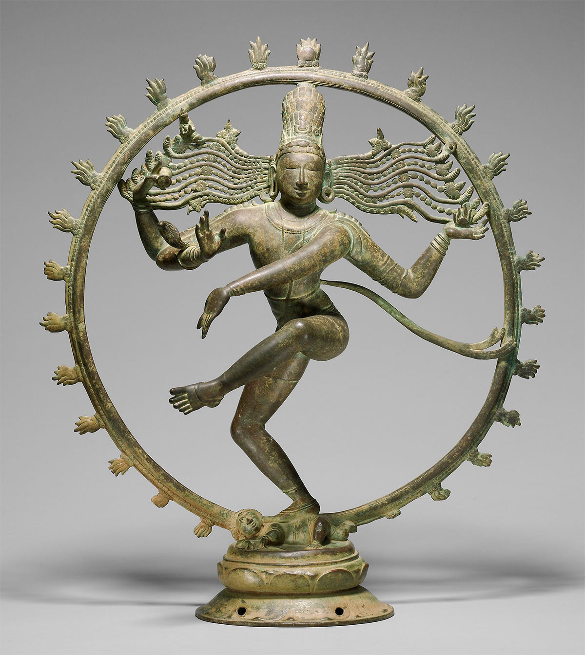 Nataraja, bronze, 10th century, Art Institute of Chicago, USA.