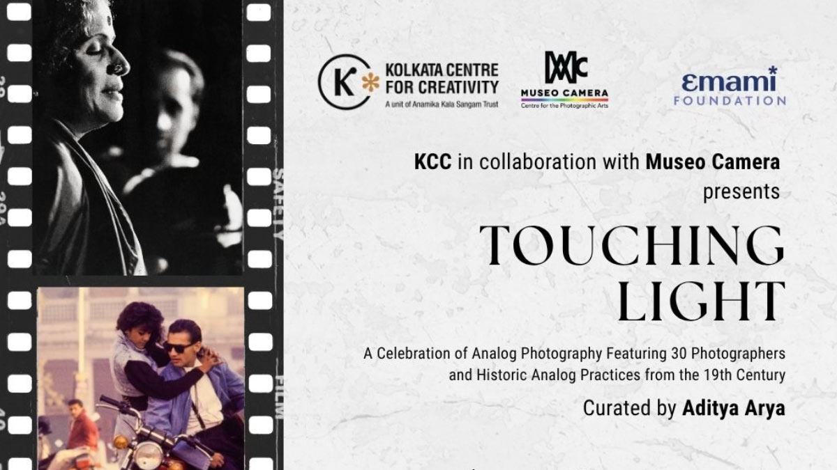 Touching-Light-at-Kolkata-Centre-for-Creativity-01