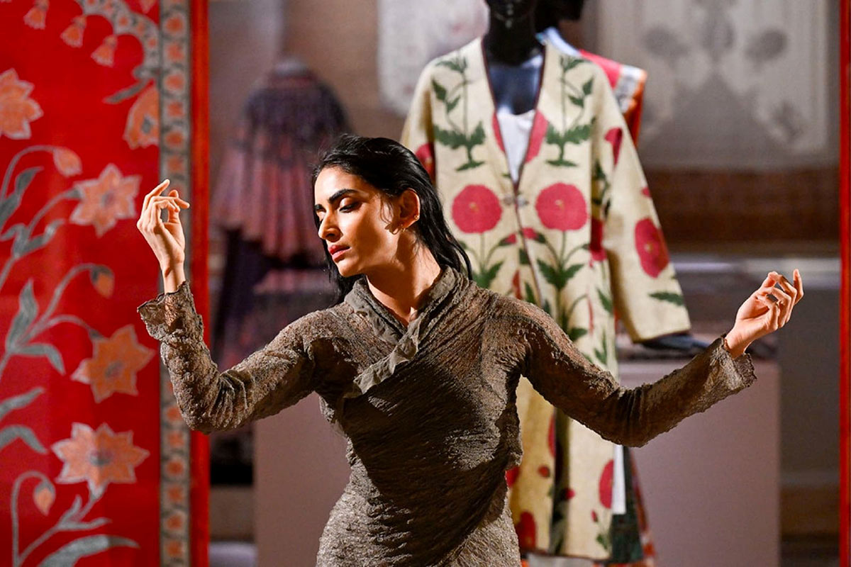Aishwarya-Raut-performing-at-the-Mobilier-National-in-December-2025.-She-will-be-undertaking-a-residency-at-the-Centre-national-de-la-Danse-in-February-and-March-2027-©-Thibaut-Chapotot-