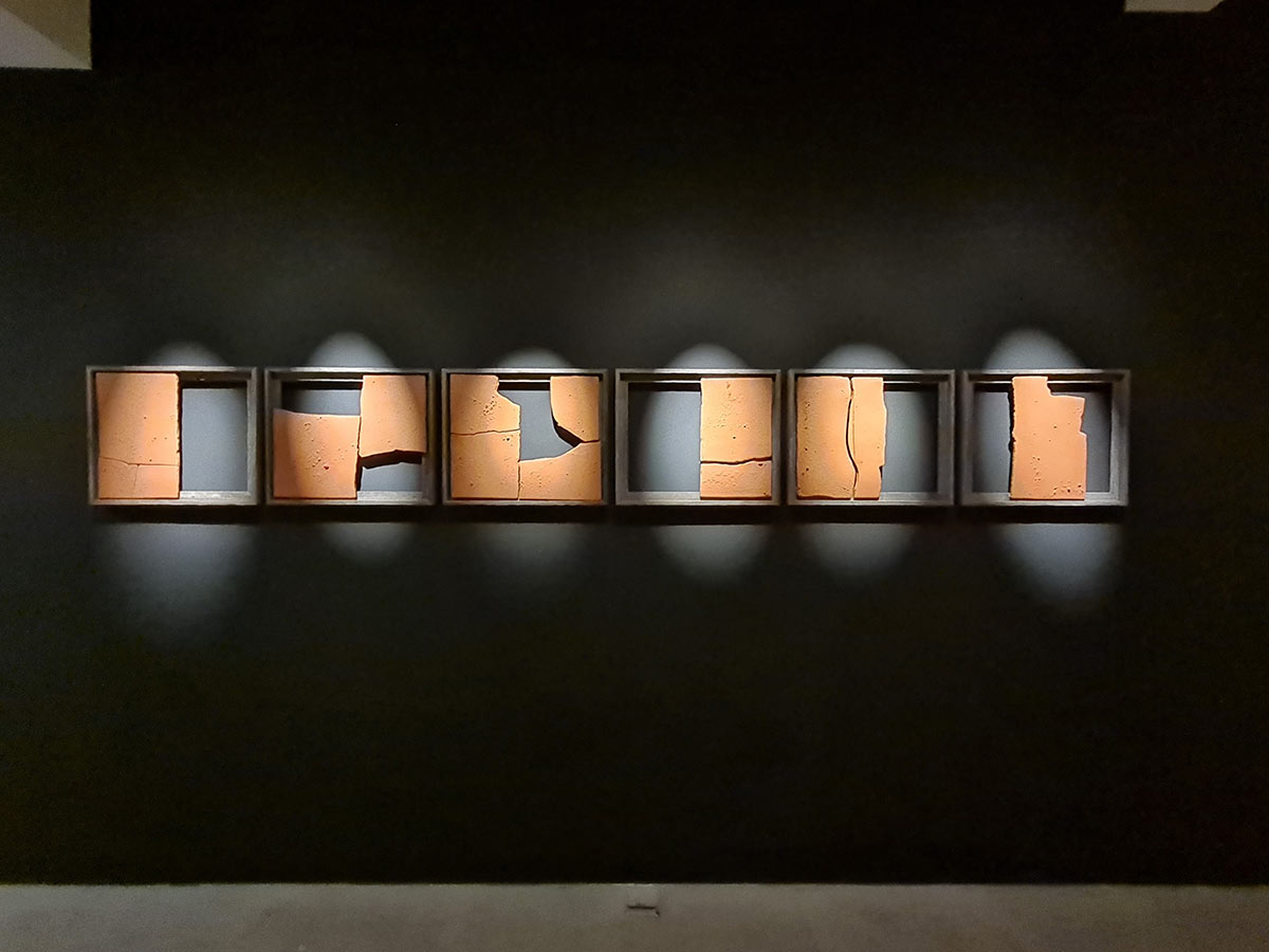 Broken-Whole-Clay-19-x-22.75-inches,-each-2021