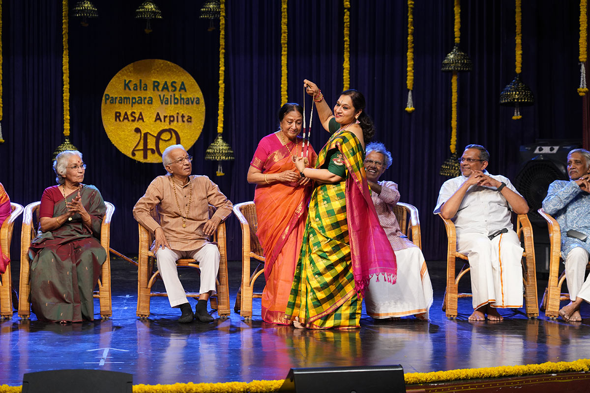 Felicitation-of-Padma-Vibhushan-Dr.-Padma-Subrahmanyam-at-the-event