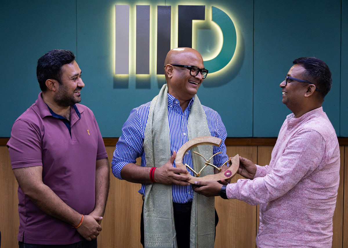 Internationally-Acclaimed-Sculptor-Naresh-Kumar-Kumawat-Inspires-IIIT-Delhi-Students-at-Design-Science-Cafe-1