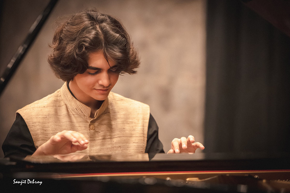 RAO-TRIO-Featuring-Ishaan-Leonard-Rao-on-Piano-AT-30th-Edition-Parampara-Series
