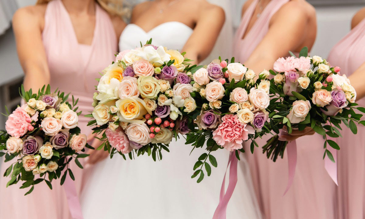 Wedding-Flowers-Adapting-Tradition