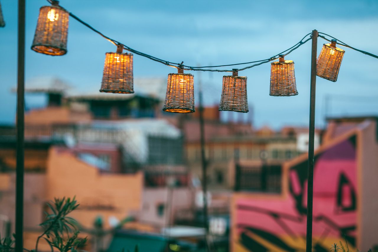 Decorate Balcony and Outdoor Spaces with Lights-02